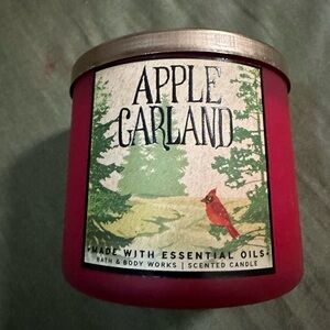 Apple Garland Bath and Body Works